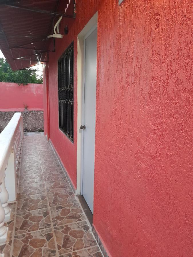 ואיאדוליד Villa Lirios מראה חיצוני תמונה