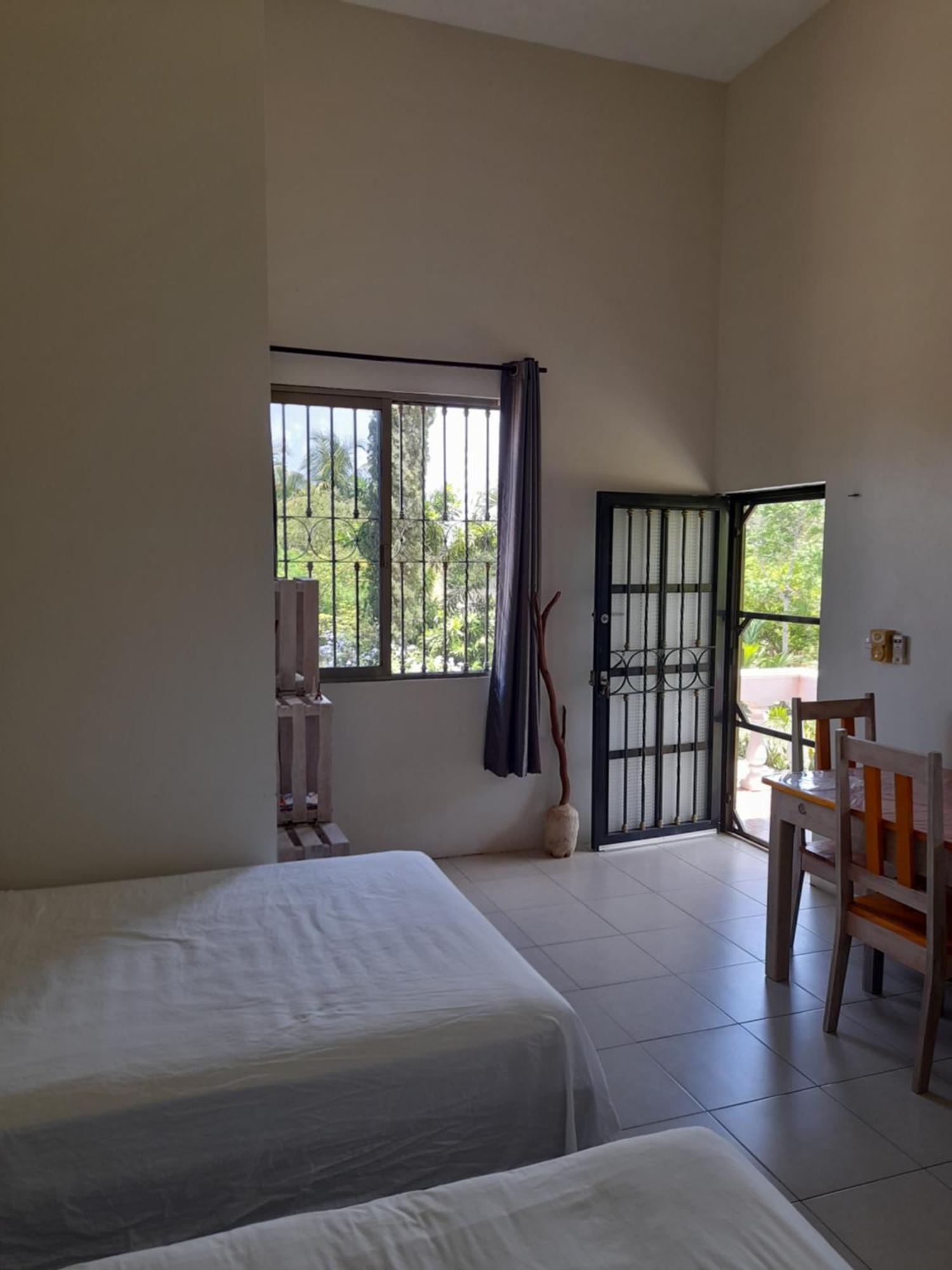 ואיאדוליד Villa Lirios חדר תמונה